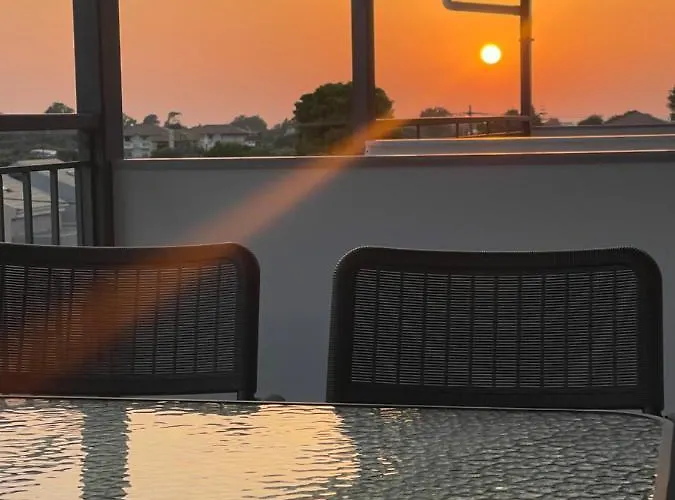 Apartment Kamari Luxury
